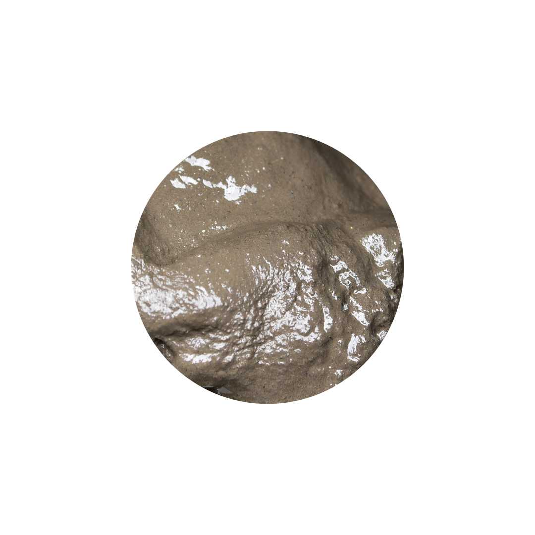 Moisturizing Mineral Mud Soak